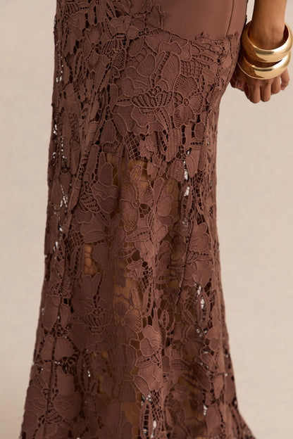 Calune | Vestido Largo Marrón De Encaje Con Escote Amplio