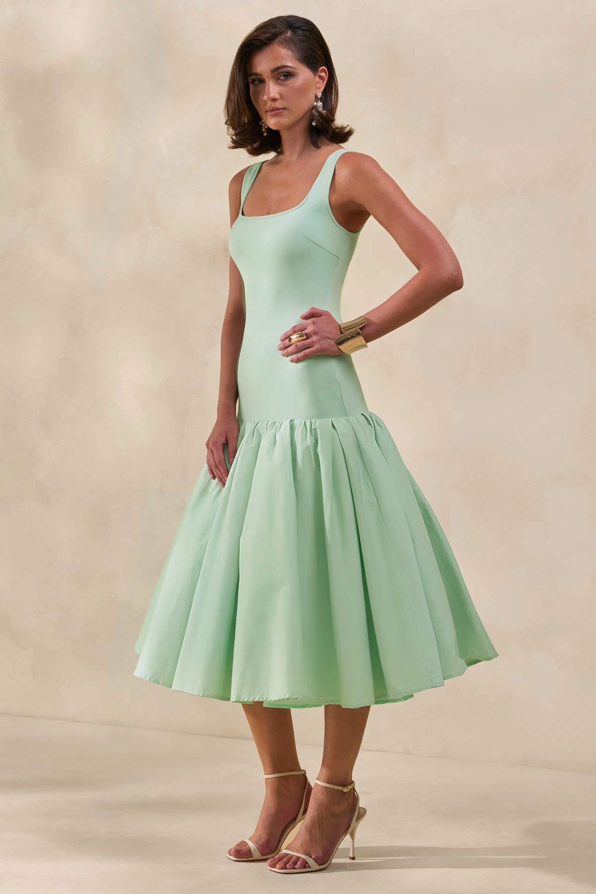 Nanette | Vestido Midi Verde Menta Con Cuello Cuadrado Y Falda Voluminosa