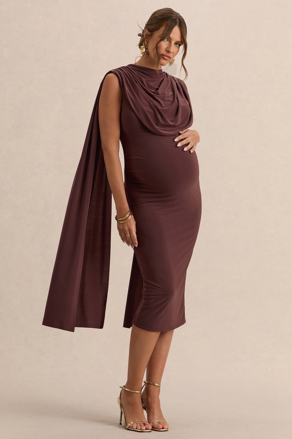 Milaine | Vestido Midi Premamá Marrón Oscuro De Jersey Elástico Premium Con Escote Redondo Y Mangas De Capa