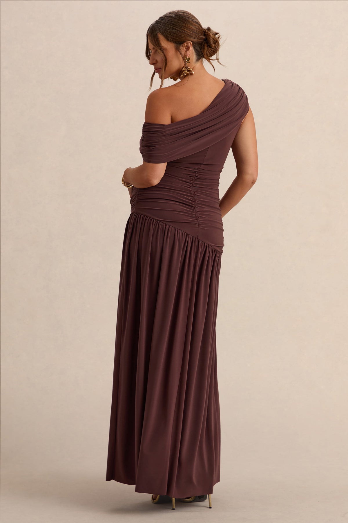 Marjorie | Vestido Largo Marrón oscuro Premamá de Escote Asimétrico