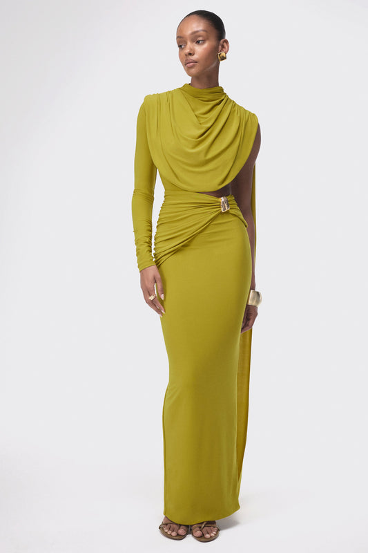 Esmaria | Vestido Largo Verde Oliva De Cuello Alto Con Detalle Dorado Y Fajín