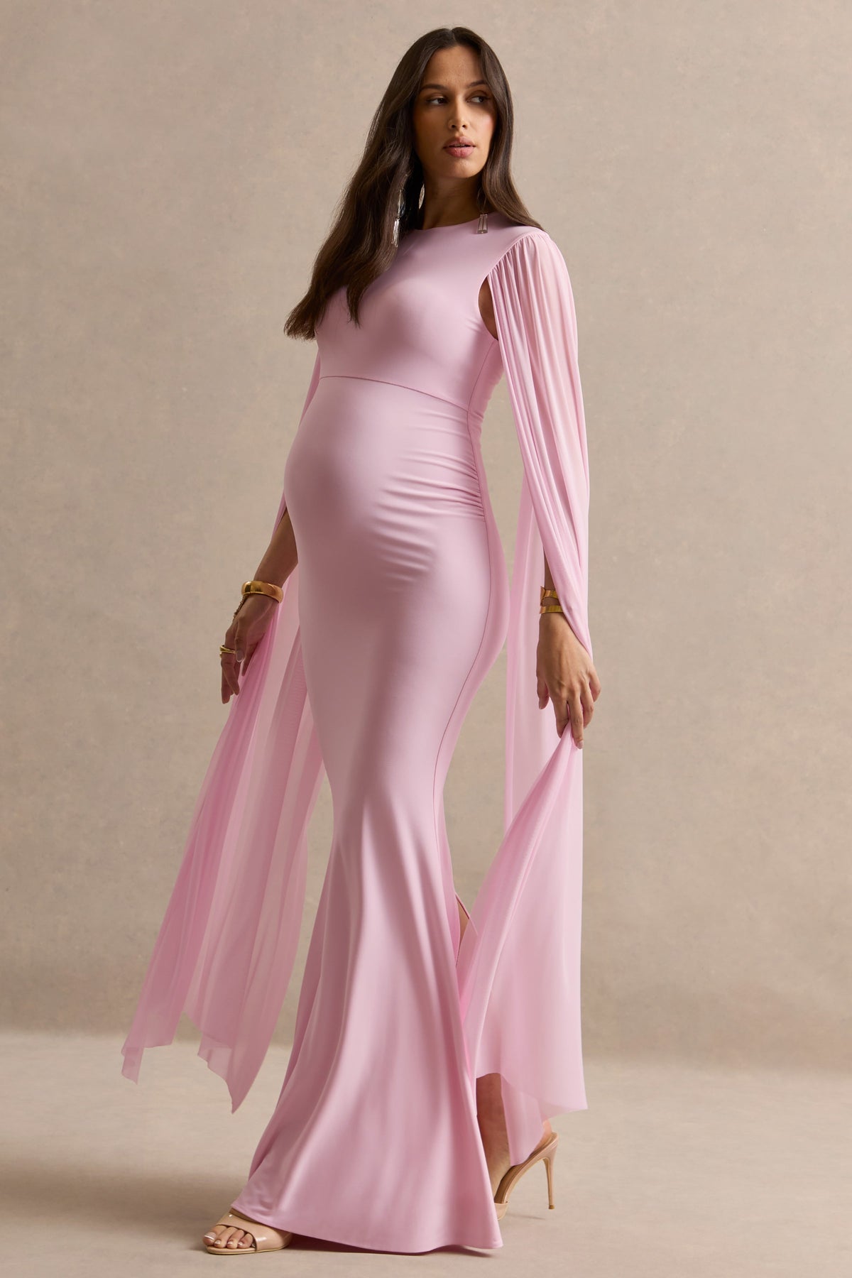 Calitheia | Vestido Largo Premamá Rosa Claro Con Escote Redondo Y Mangas Largas De Mesh Flowy