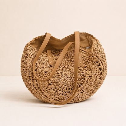 Lola | Bolso Redondo de Paja Trenzada con Diseño — Cognac