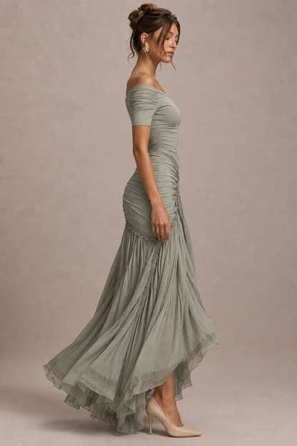Serena | Vestido Maxi de Chifón Gris con Escote Descubierto