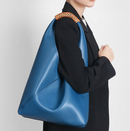 Ilaria | Weiche Handtasche