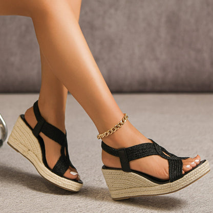 Patrizia | Geflochtene Keilsandaletten im Handmade-Stil