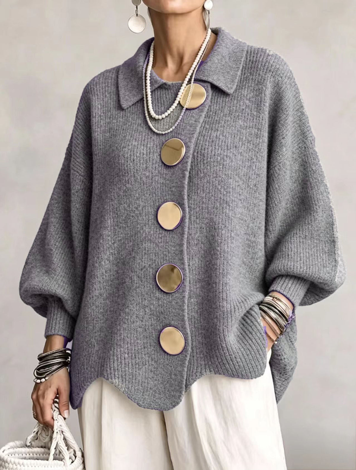 Annette™ | Elegante Oversize-Strickjacke mit großen goldenen Knöpfen