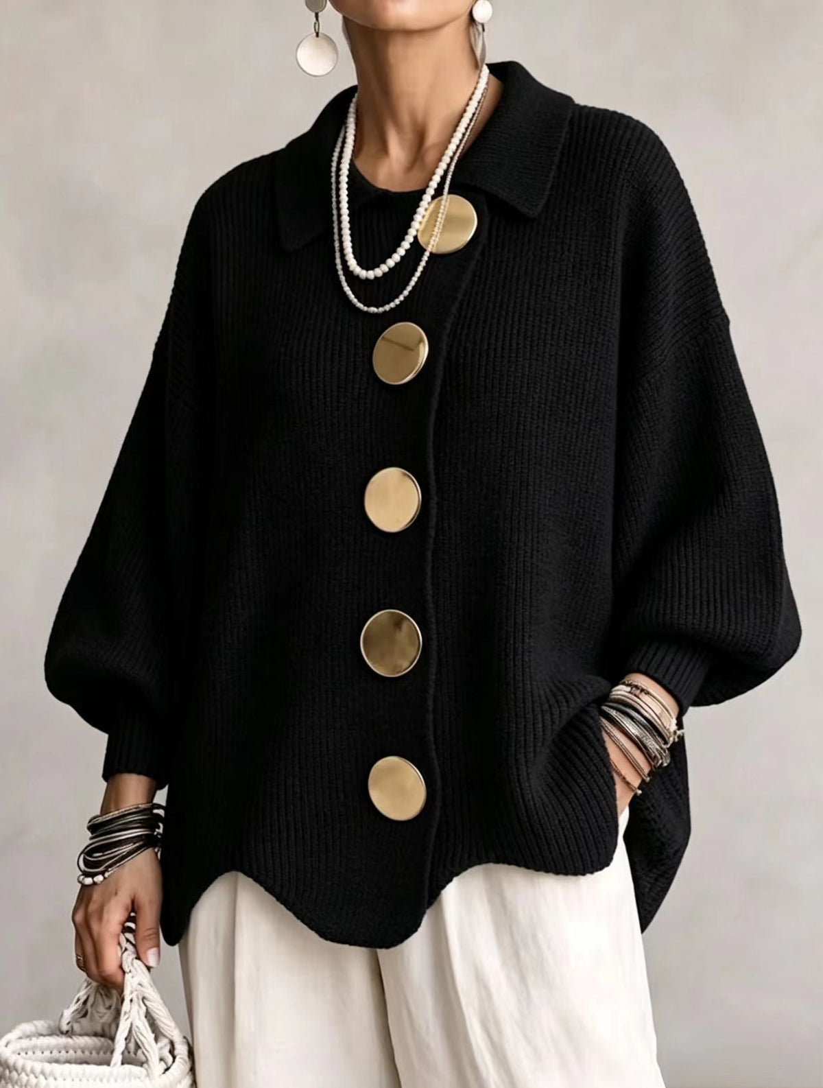 Annette™ | Elegante Oversize-Strickjacke mit großen goldenen Knöpfen