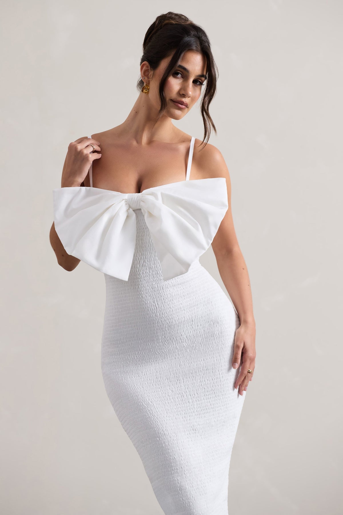 Love Poem | Vestido Midi Ajustado Blanco con Lazo Grande