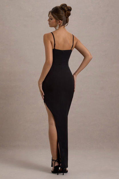 Ignacia | Vestido largo negro con escote asimétrico y detalle de lentejuelas