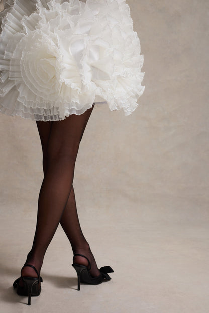 Meringue | Vestido corto  de Terciopelo Negro con Escote Pronunciado y Falda de Tul