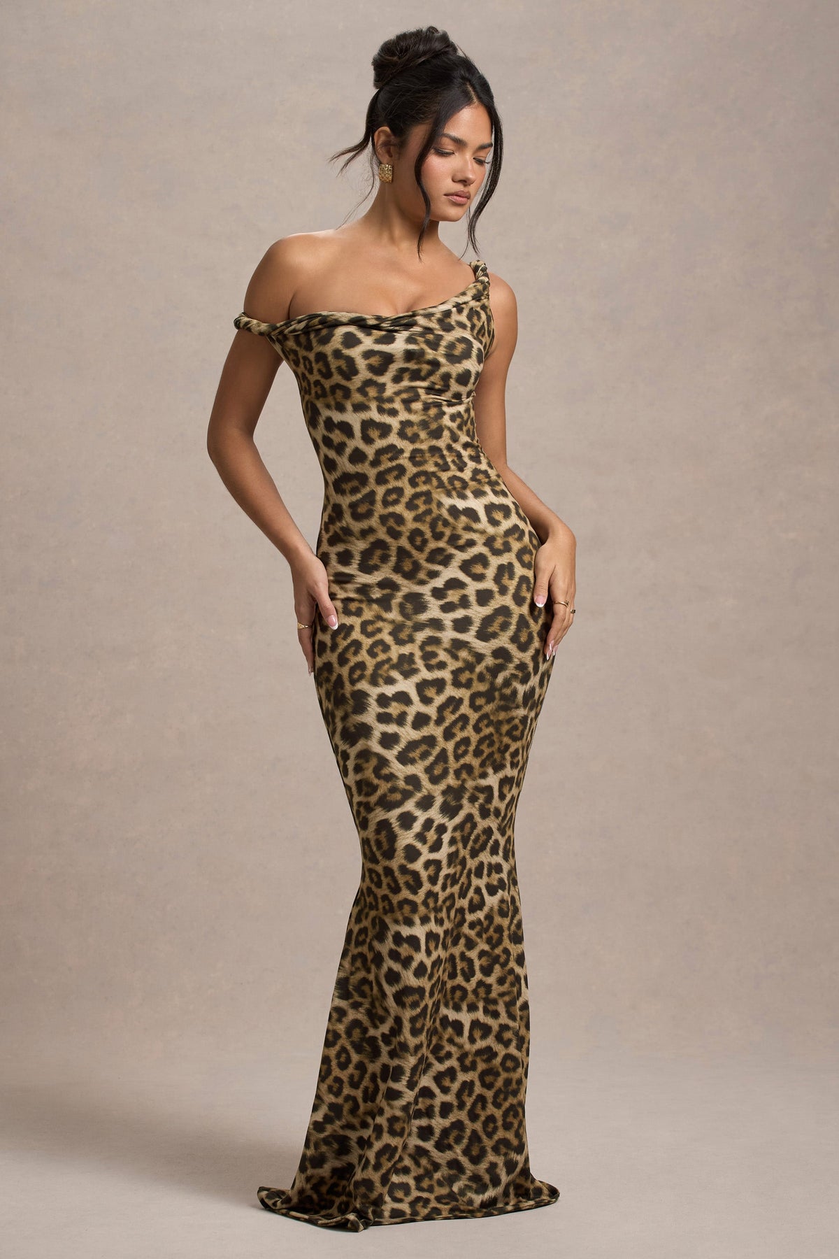 Lita | Vestido largo de leopardo entallado y asimétrico retorcido