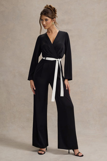 Ruba | Mono negro con escote en V y cinturón en blanco