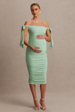 Chandelier | Vestido Midi premamá en verde Claro con Escote Bardot y Detalles de Lazo