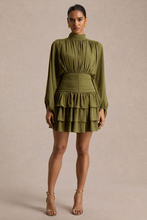 Imma | Vestido corto de cuello alto en color oliva con detalles de volantes