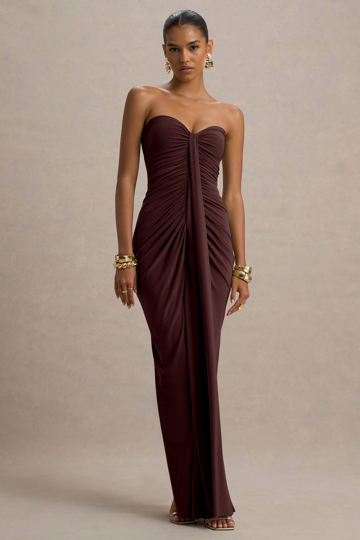 Ali | Vestido largo Marrón con escote corazón y detalles fruncidos