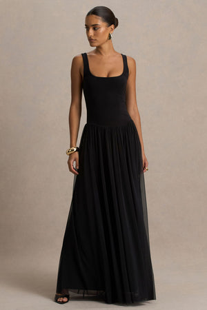 Amelia | Vestido Largo Negro Con Escote Redondeado Cintura Baja Y Flada Plisada