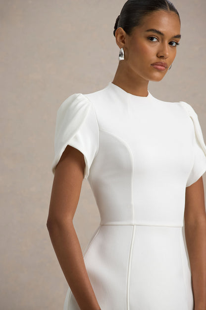 Carabella | Vestido corto en blanco con mangas cortas
