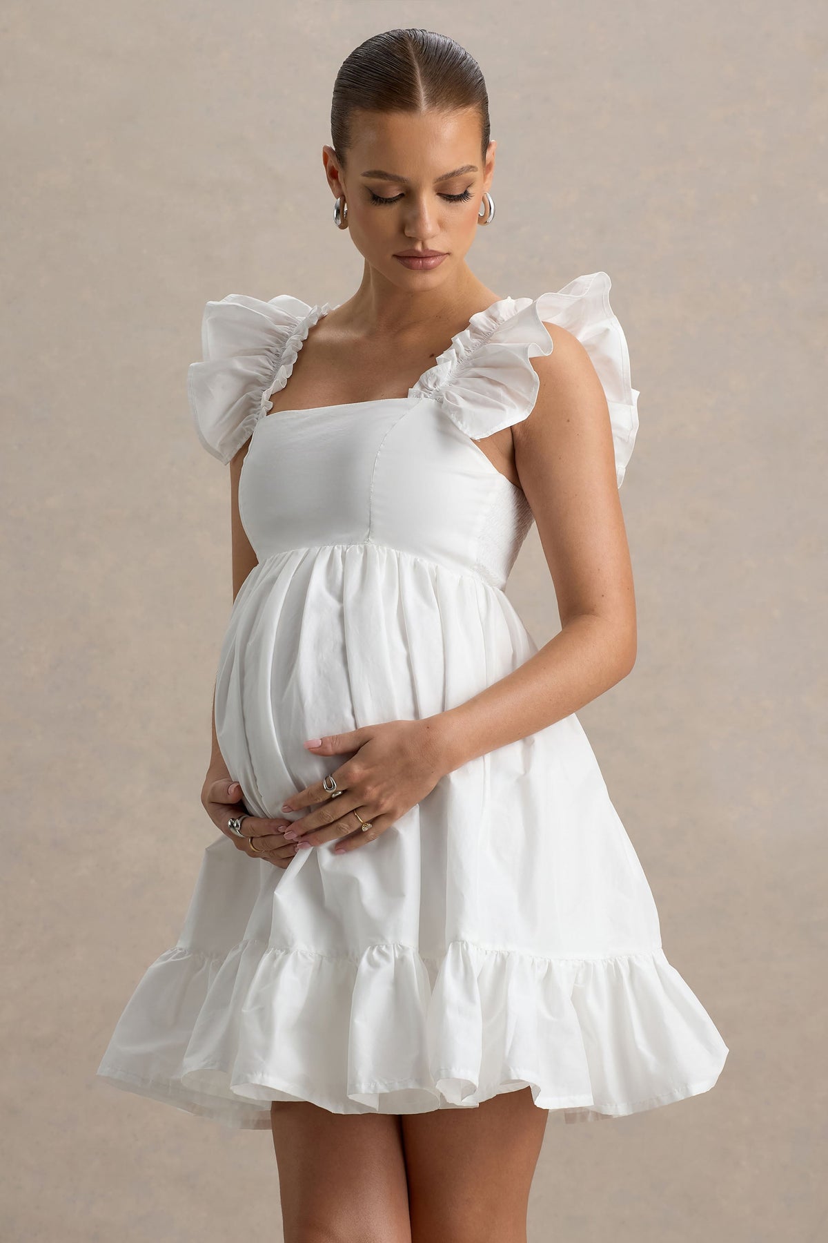 Dolly Daze | Vestido corto de premamá Blanco con Mangas de Volantes