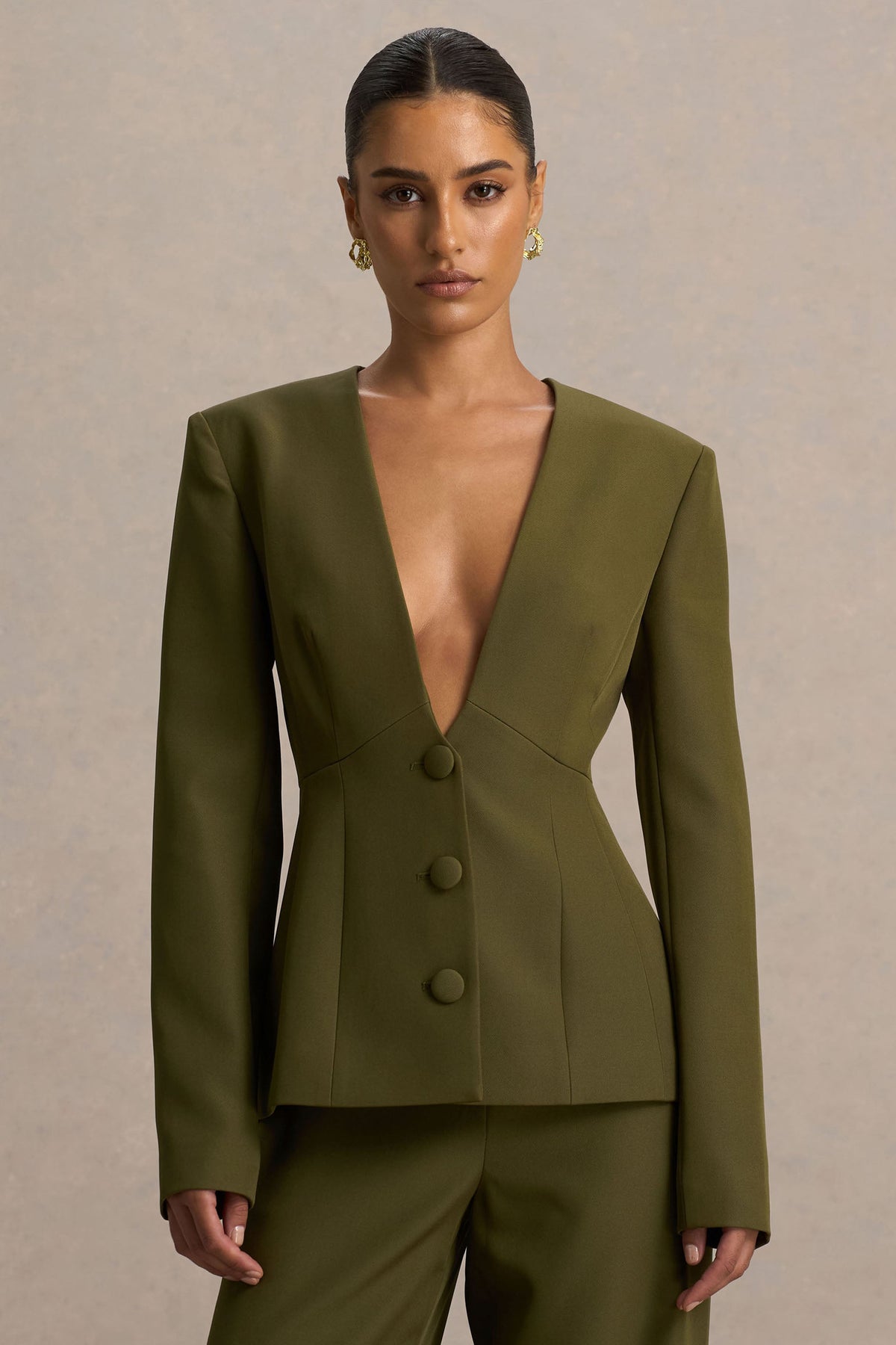 Rosalina | Blazer Verde Oliva Entallado con Escote Profundo Extremo