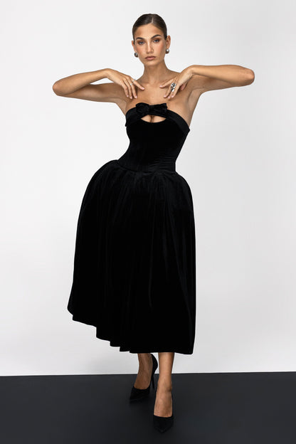 Hepburn | Vestido Midi de Terciopelo Negro Bandeau con Lazo