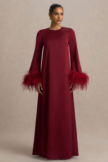 Adella | Vestido Largo de Satén Burdeos con Detalle de Plumas