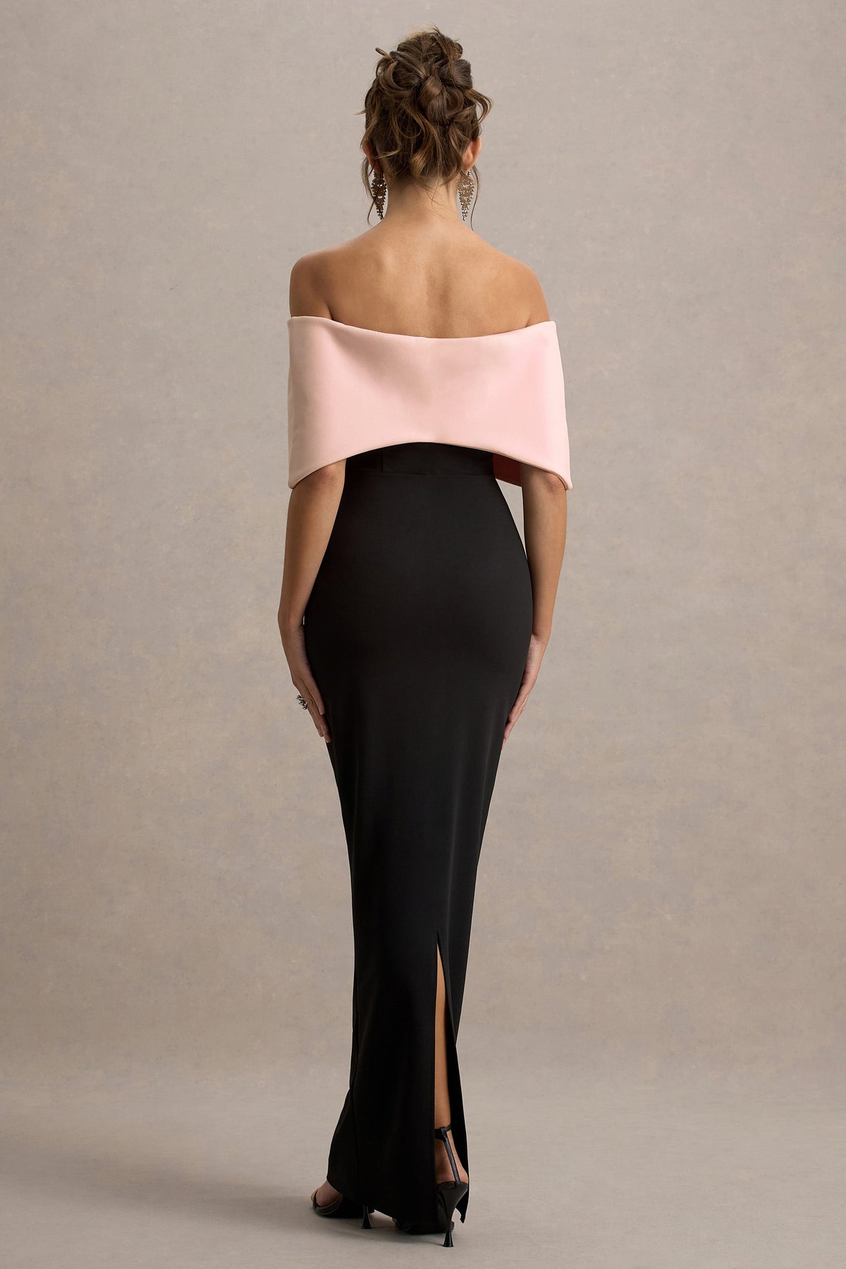 Cornelia | Vestido largo Rosa y Negro Sin Tirantes con Lazo Oversized