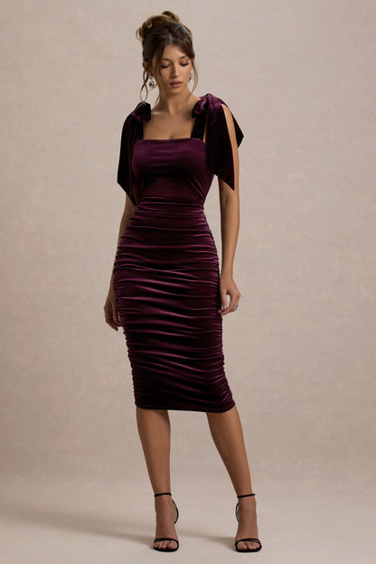 Tarna | Vestido Midi de Terciopelo en Tono burdeos oscuro con Tirantes de Lazo