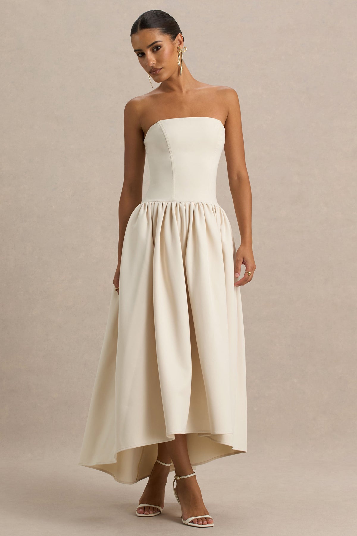 Candice | Vestido Midi en Crema con Escote Bandeau y Lazo en la Espalda