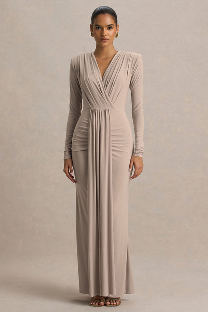 Flashy | Vestido Largo Champagne con Escote Profundo y Detalles Plisados