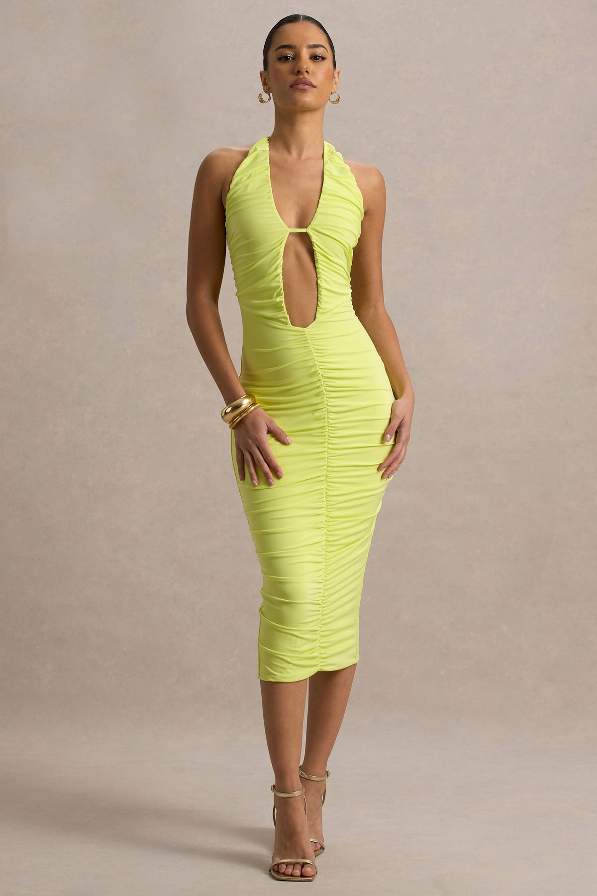 Anaisa | Vestido midi verde lima con escote halter profundo