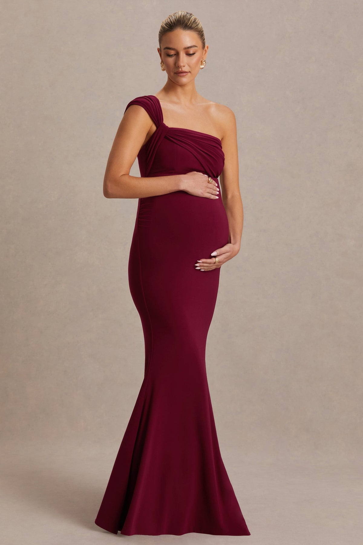 Mila | Vestido Largo Burdeos con Escote Asimétrico