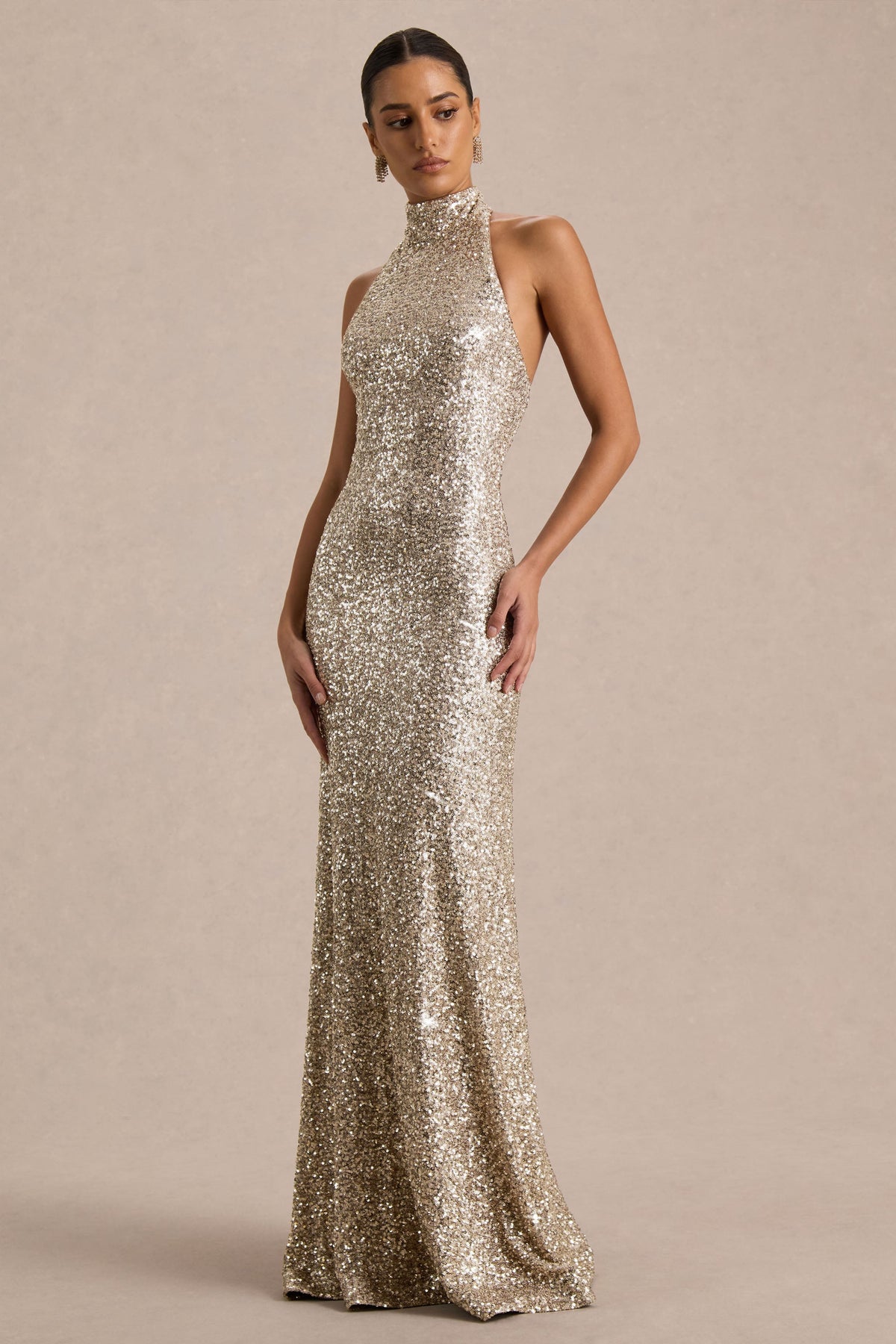 Tulia | Vestido Largo Champán de Lentejuelas con Escote Alto