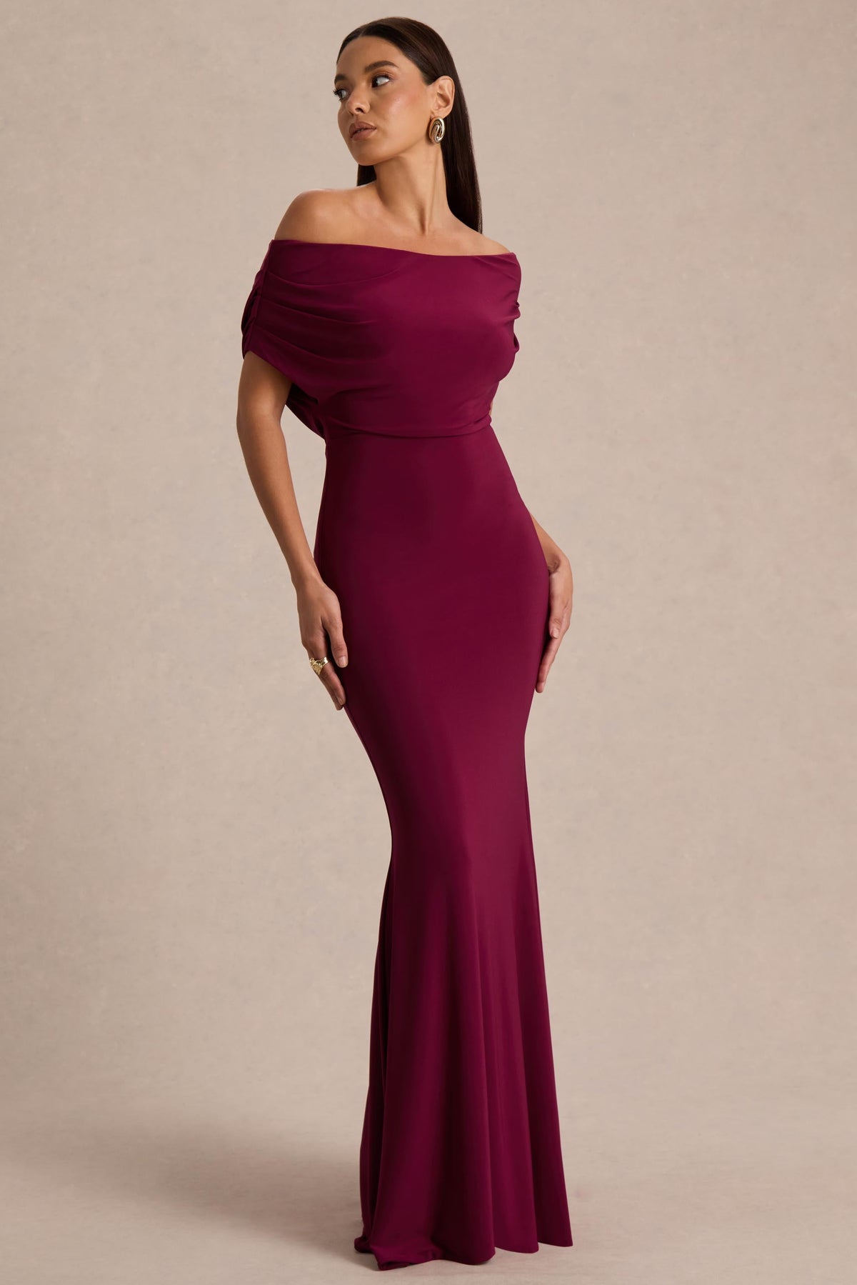 Bowden | Vestido Largo Berry con Escote Bardot