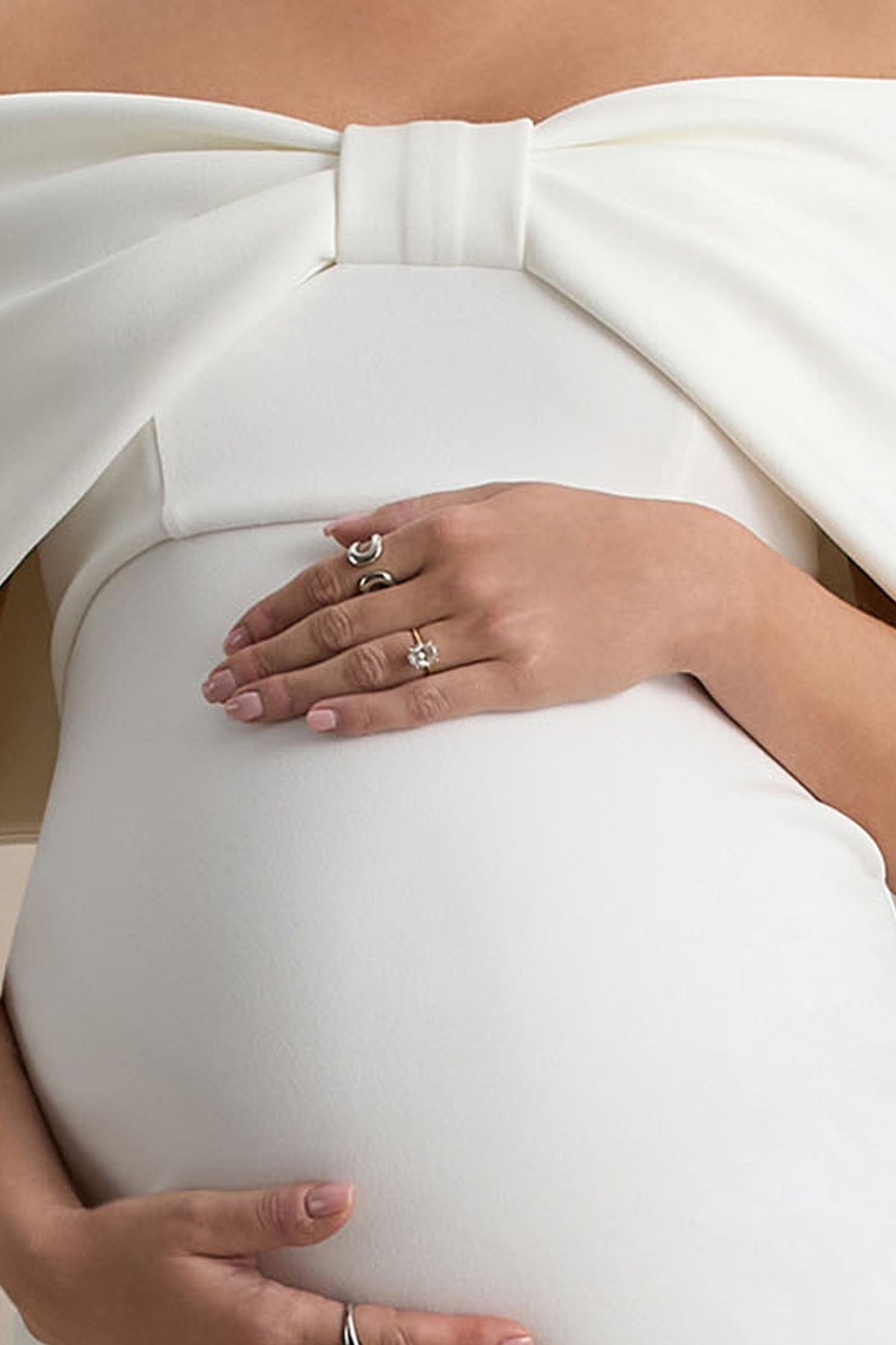 Droplet | Vestido Midi de Premamá Blanco con Lazo y Escote Bardot