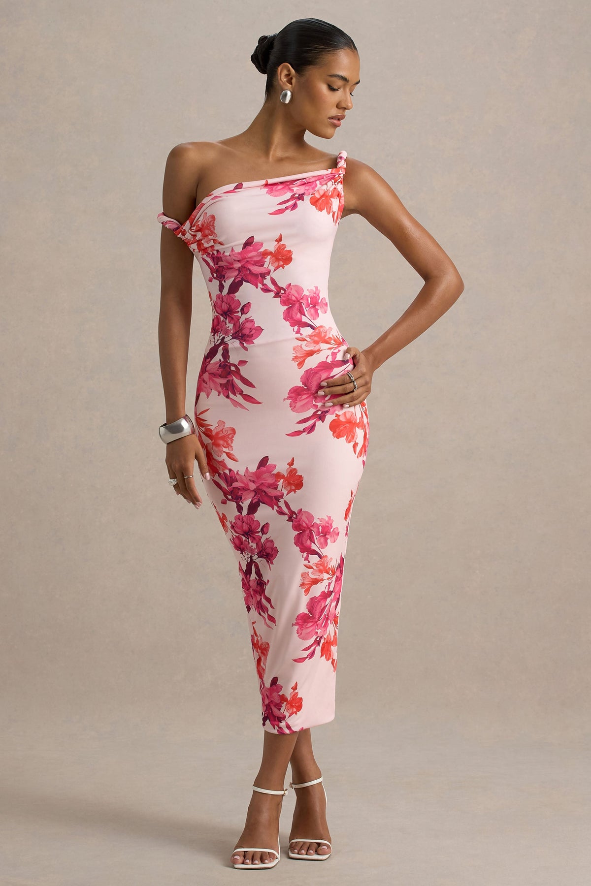 Tatian | Vestido midi entallado con escote asimétrico y estampado floral rosado