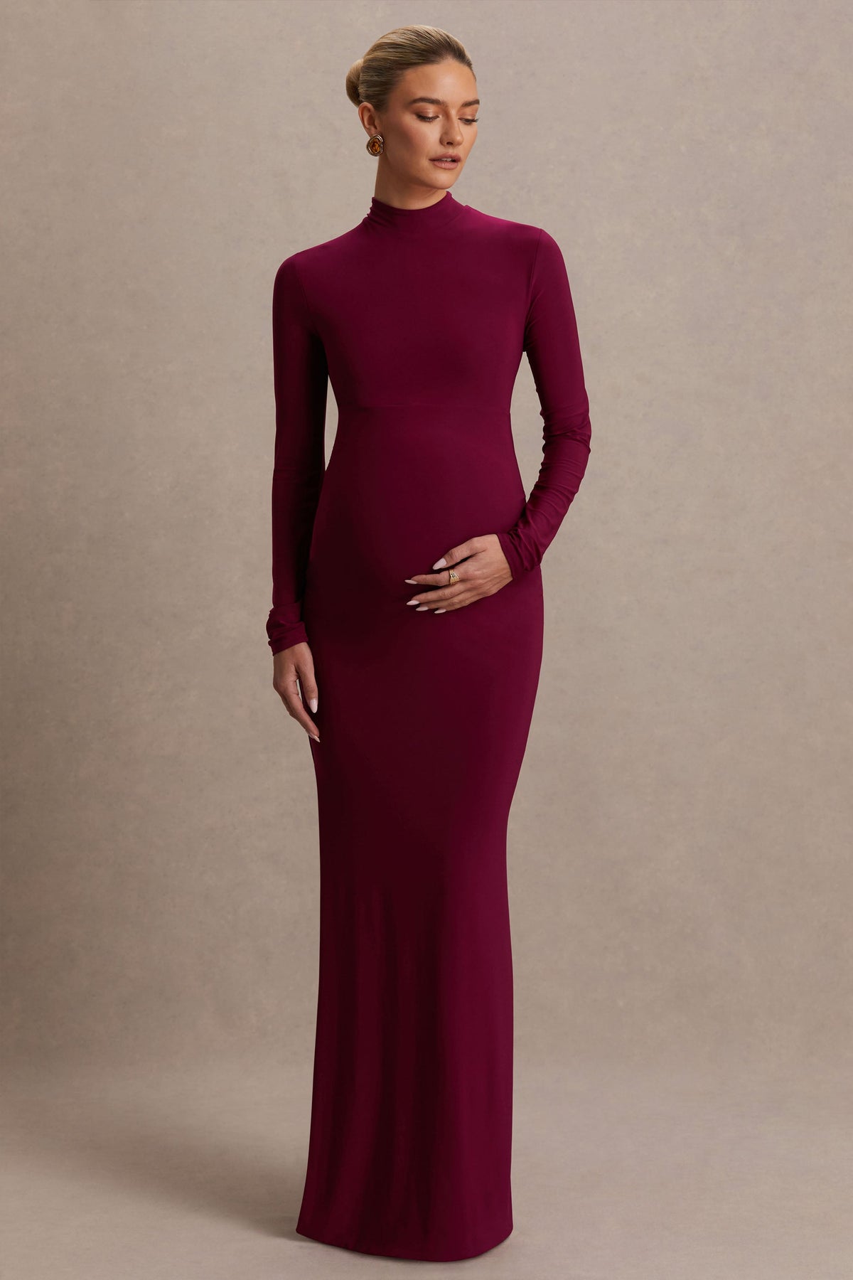 Alejandra | Vestido Largo premamá en burdeos con manga larga y escote alto