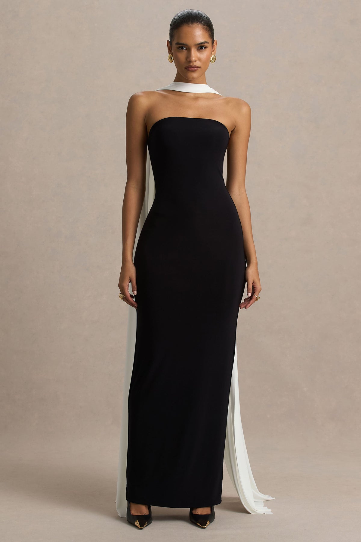 Kelilah | Vestido Largo negro y blanco con cuello bandeau y detalle de pañuelo