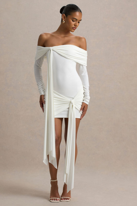 Essie | Vestido corto blanco de mangas largas con escote bardot y detalles de lazo