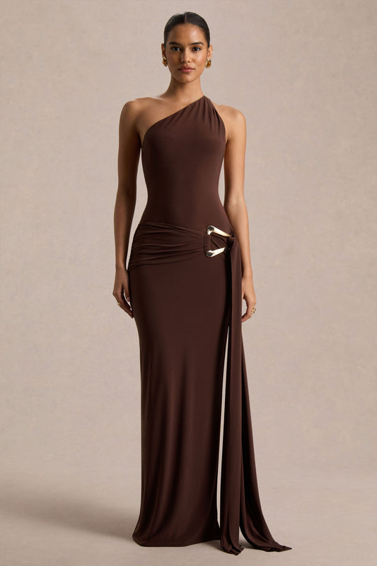 Bonnie | Vestido Largo Marrón con Escote Asimétrico y Detalles Fruncidos