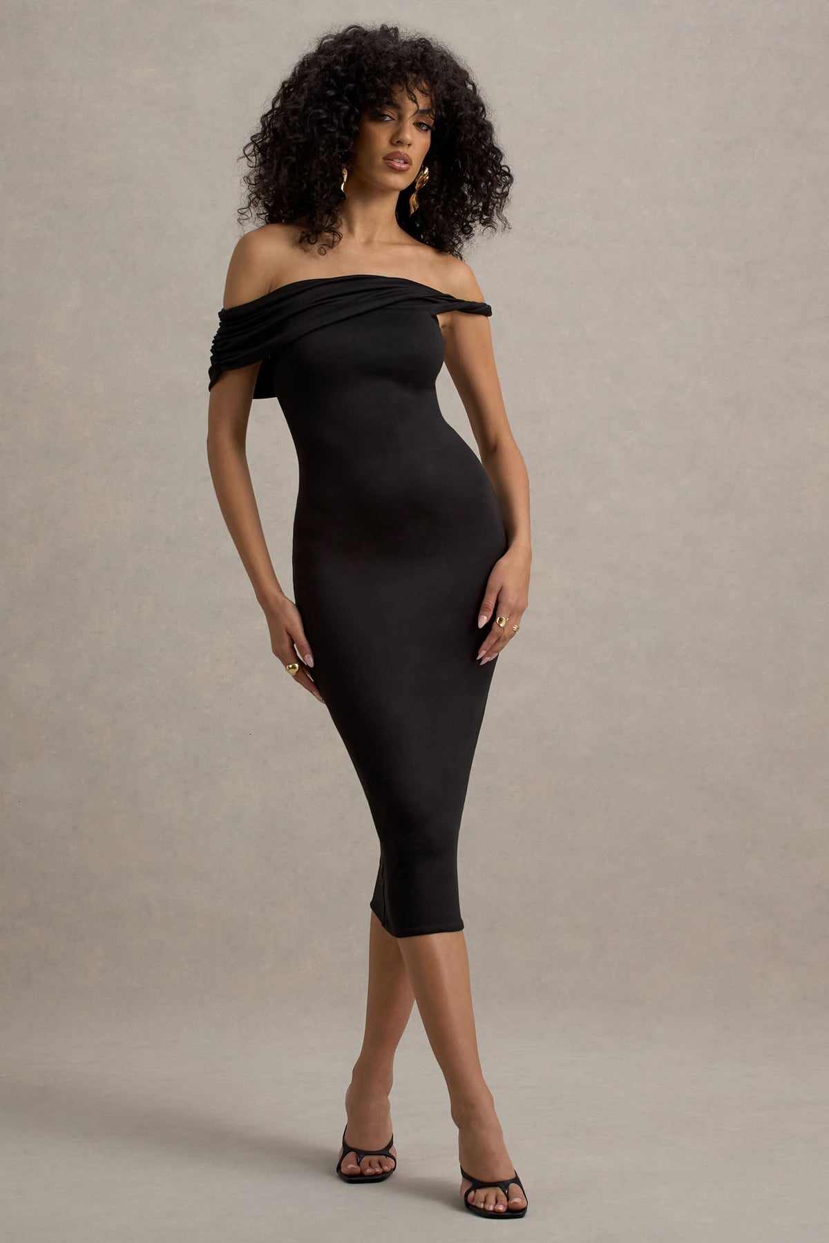 Skye | Vestido midi negro entallado con escote bardot