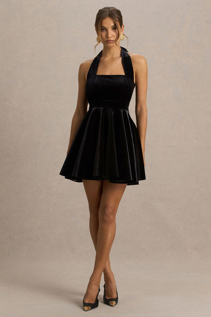 Mirage | Vestido Corto de Terciopelo Negro con Escote Halter y Falda Skater
