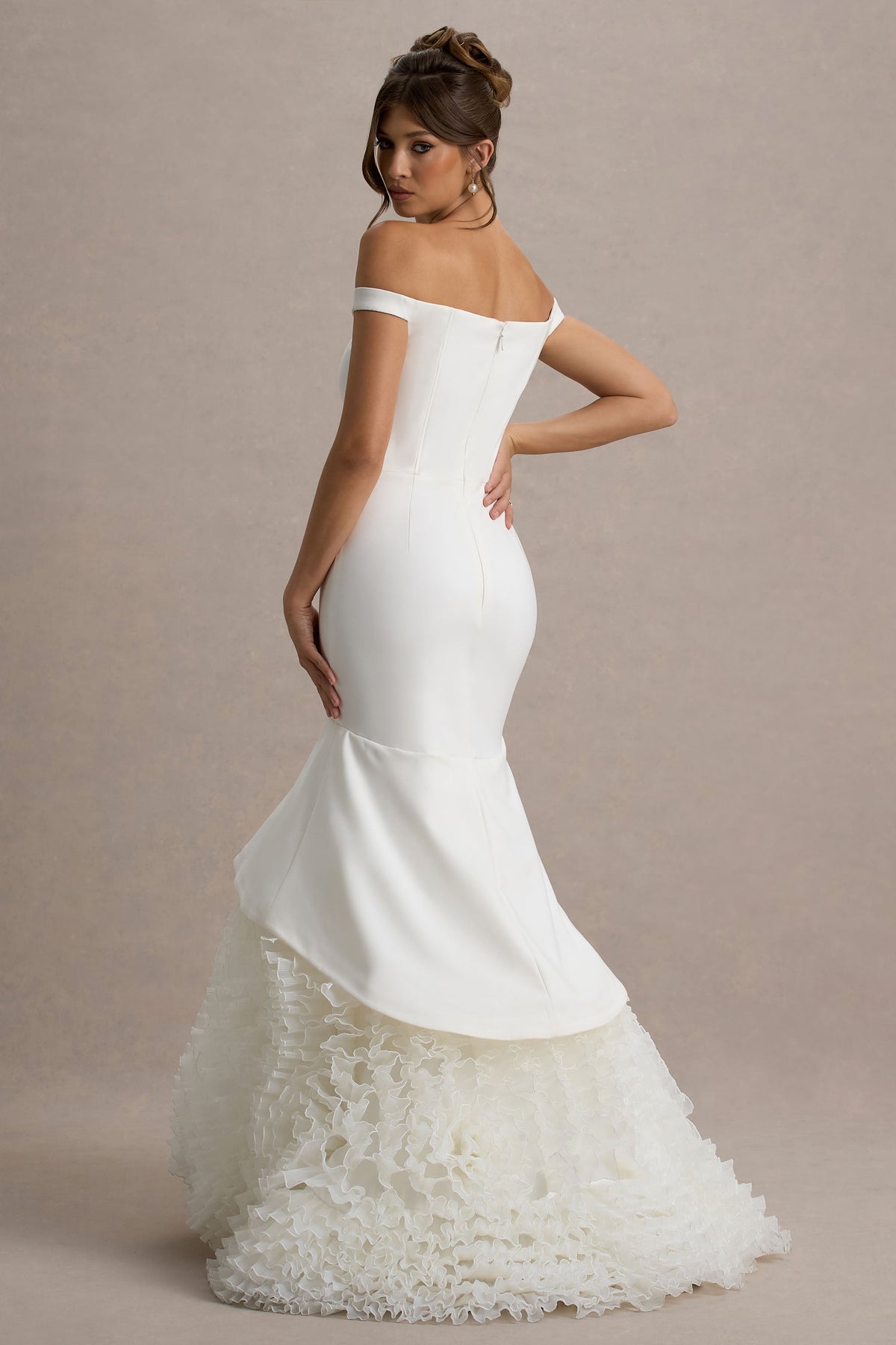 The Greatest | Vestido Largo con escote en V y falda de tul en color blanco