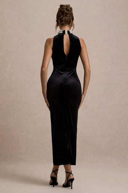 Audrine | Vestido largo de terciopelo negro y detalle de collar de perlas integrado