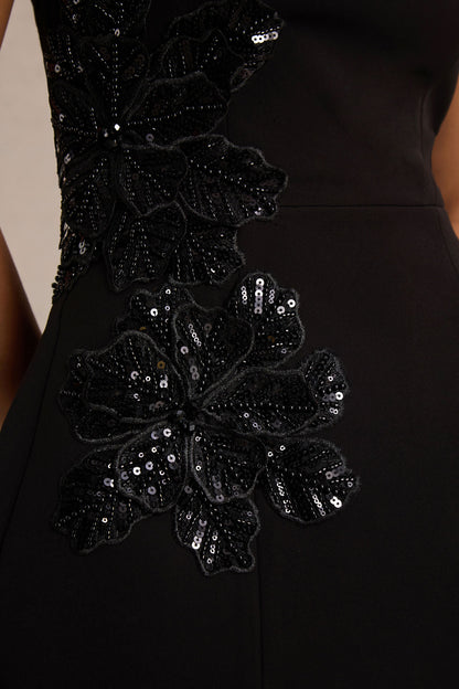 Lillian | Vestido Corto Negro con Escote Halter y Detalles Decorativos