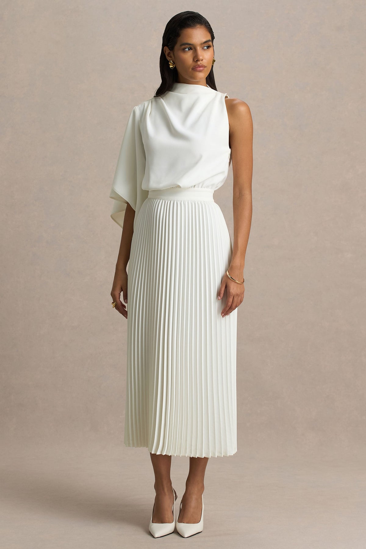 Jimena | Vestido Midi En Color Crema De Manga Larga con Cuello Alto y Detalles Plisados