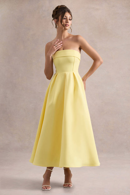 Annalise | Vestido midi en amarillo limón con escote bandeau y falda plisada