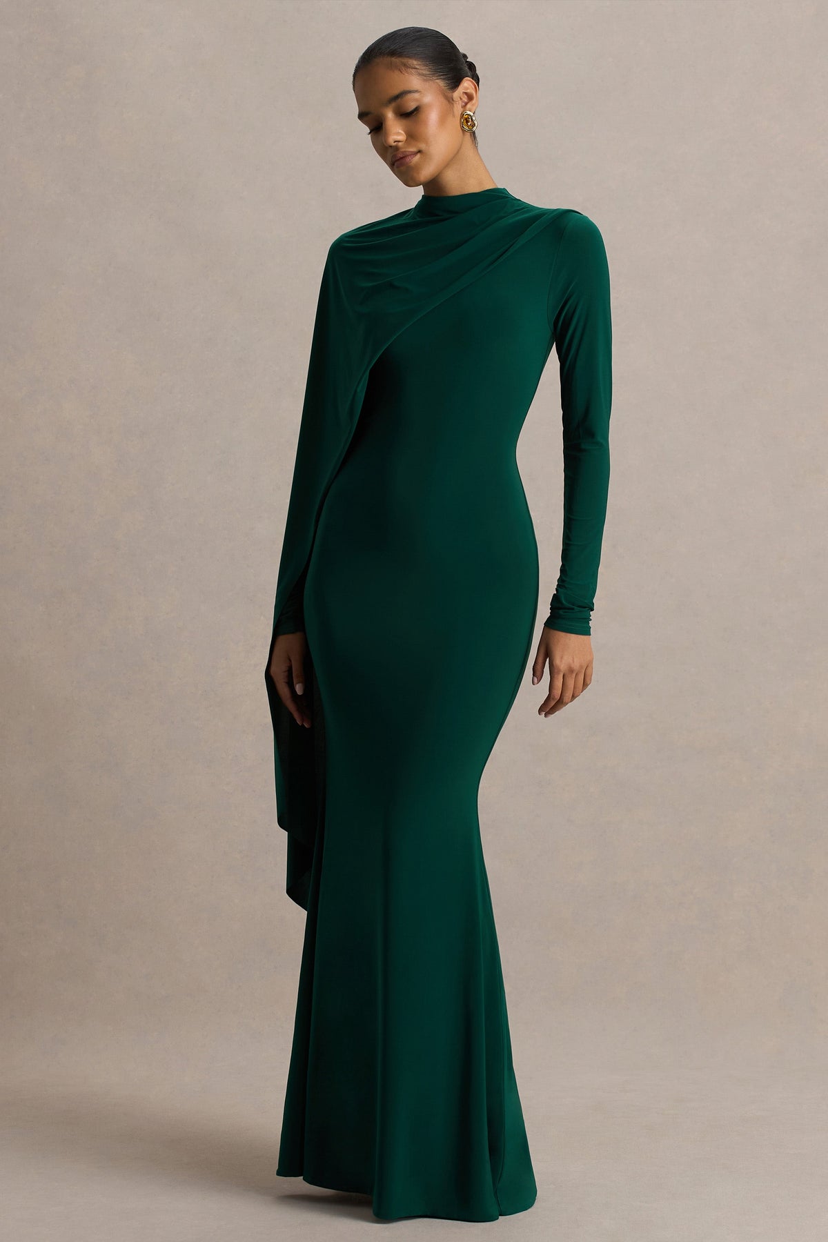 Always | Vestido Largo Verde Botella con Escote Alto y Detalle de Manga Capa