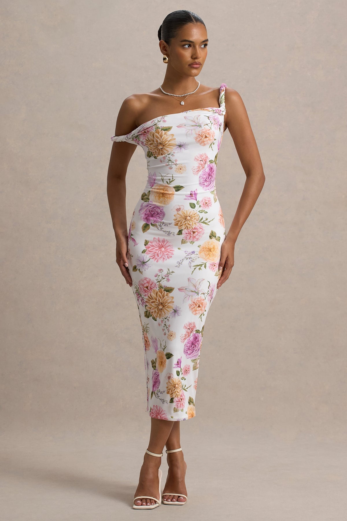 Nora | Vestido midi ajustado con escote asimétrico con detalle torcido con estampado floral