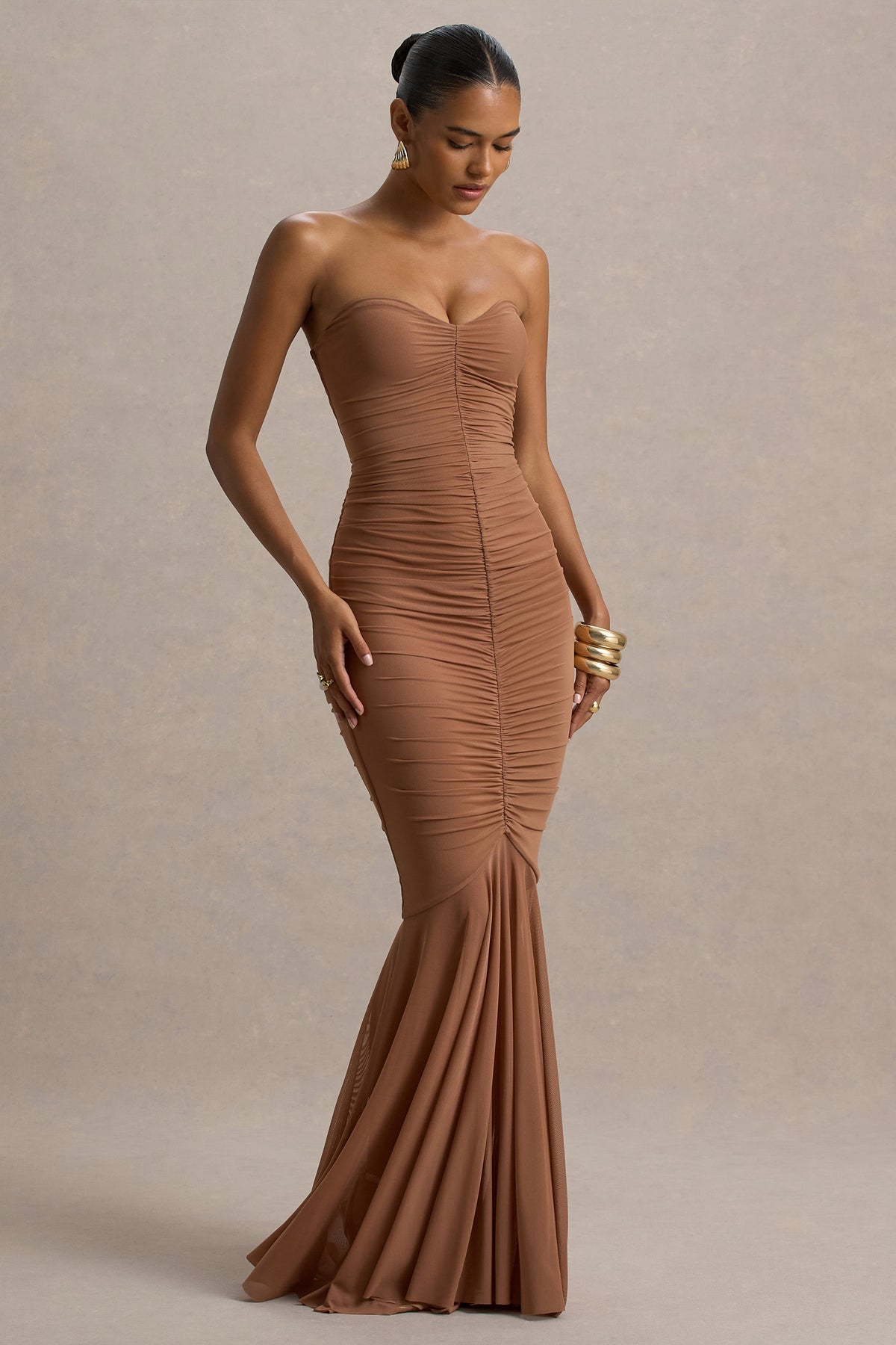 Talisa | Vestido Largo Moca con Frunces y Falda de Cola de Pez con Bajo de Malla